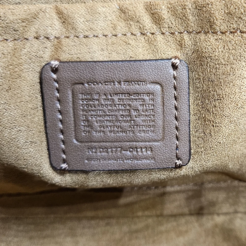 Coach x Peanuts Karlee Crossbody in Signature Canvas with Snoopy - Picture 13 of 16